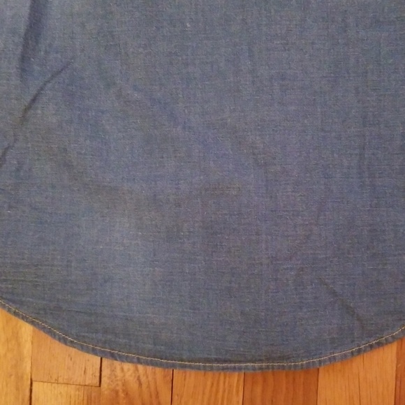 Blue jean button down long sleeved shirt - Picture 6 of 6